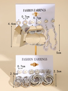 Detailed size measurement of various alloy earrings including pearls and geometric hoops
