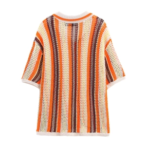 Ensemble polo à manches courtes et short en maille ajourée à rayures multicolores