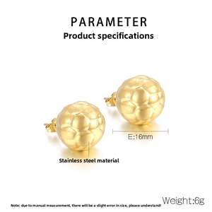 Detail of 16mm golden hollow football earrings in stainless steel with weight info