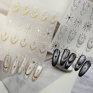Autocollants nail art gothiques croix dorées et argentées avec motifs lune et étoiles