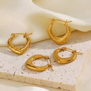 Boucles D'oreilles Créoles Coeur Pour Femmes Acier Inoxydable Plaqué Or 18K Texturé Motif Bambou Minimaliste Style Tendance
