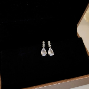 Boucles D Oreilles Clous En Zircon Goutte D Eau Avec Künstliche Perle D Imitation Et Tige En Argent Sterling 925 Simple Élégant Pour Femme