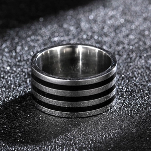 Minimalist 10mm triple-band 316L titanium steel ring with black stripes for men