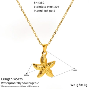 Detail of 18K gold plated starfish pendant with product dimensions and material specs