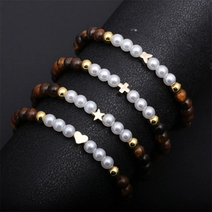 Lot de 4 bracelets en perles œil de tigre avec breloques dorées en cœur, étoile, croix et papillon