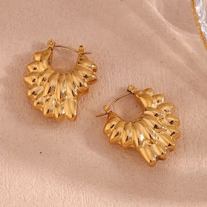 Detailed view of hollow double-layer petal earrings in 18K gold plated stainless steel