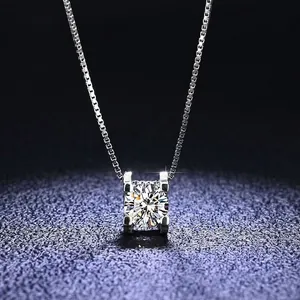 Minimalist Bull Head Pendant Necklace For Women Copper Round Cut Zirconia Clavicle Box Chain Elegant Fashion Jewelry Gift