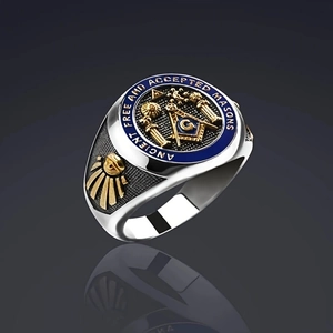 Anillo masónico azul con detalles dorados y texto Ancient Free and Accepted Masons