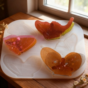 Moule en silicone papillon pour barrettes en résine DIY avec détails de paillettes