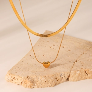 Collier double rang en acier inoxydable doré avec chaîne serpent et pendentif cœur