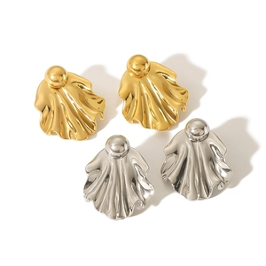Modern 18k gold plated stainless steel fan-shaped pleated earrings in gold and silver