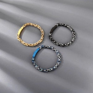 Colliers byzantins brossés 6mm en or, argent noir et argent bleu pour hommes élégants