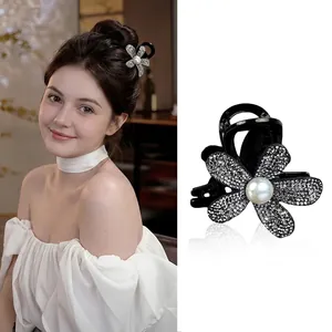 Elegant 8cm black floral hair claw clip with sparkling rhinestones and white pearl