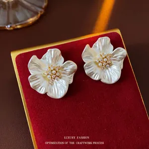 Flower Stud Earrings Gold Plated With Artificial Pearl Zircon Acrylic And Silver Earring Post Elegant Vintage French Style