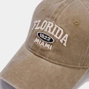 Détail de la casquette vintage kaki délavé avec broderie 3D Florida Miami
