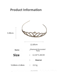 Détail montrant les dimensions 12x3,4cm du serre-tête couronne cœur en strass