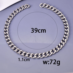 Detailed specs of silver Cuban chain necklace with 1.1cm width and 39cm length