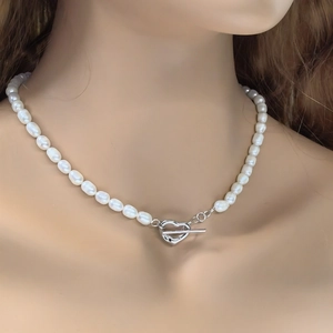 925 silver necklace with white freshwater pearls and an elegant silver heart OT buckle