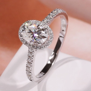 Detail view of S925 sterling silver ring showing the oval zircon and hallmark engraving