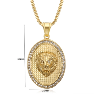 Detailansicht der goldenen Löwenkopf-Kette mit Maßen 60mm Höhe und 35mm Breite für Herren