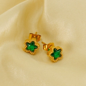 Orecchini a stella in acciaio inossidabile 18K con pietre verdi su seta beige