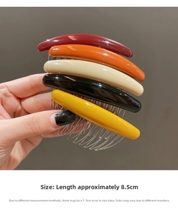 Detailed view of 5-piece seamless hair side combs in assorted colors with 8.5cm length