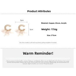 Detailed specs of C-shaped petal earrings made of copper, zircon, and acrylic