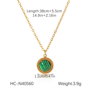 Detailed specs of French vintage malachite pendant necklace with size and weight info