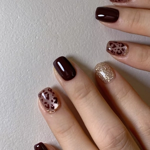 Leopard Press On Nails ABS Plastic Retro Cat Eye Glitter Short Square Fake Nails Autumn Winter For Women