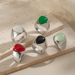 Lot de 5 bagues minimalistes en argent avec pierres naturelles rouge noir blanc vert