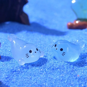 Luminous light blue resin seal figurines for micro landscapes and aquarium decor