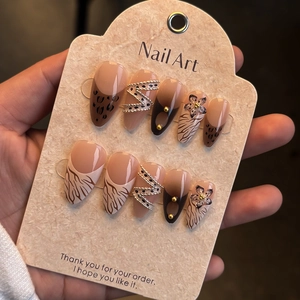 Press On Nails With 3D Floral Leopard Print Beads Chain Elegant Artificial Fake Nails For Women Daily Party Nail Art