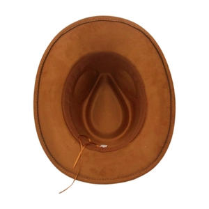 Vue détaillée de l'intérieur d'un chapeau de cowboy en daim avec cordon de serrage réglable