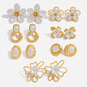 Flower Earrings 18K Gold Plated Stainless Steel Faux Artificial Pearl Shell Waterproof Hypoallergenic Jewelry For Women Romantic Elegant