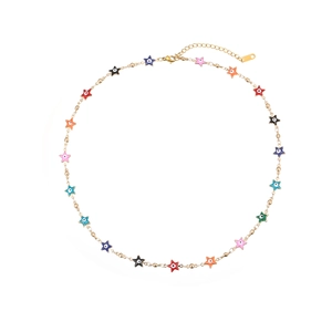Collier doré avec pendentifs étoile de mer et motifs œil porte-bonheur multicolores