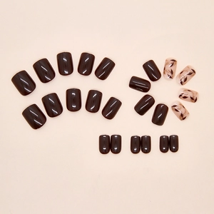 Vintage brown press-on nails set with shiny leaf patterns and glossy 24pcs square tips