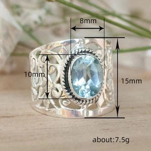 Anello a fascia larga vintage in filigrana con gemma blu ovale di 10x8 mm intarsiata