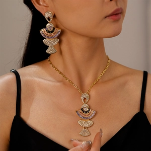Luxurious gold fan-shaped geometric jewelry set with vibrant zircons for women