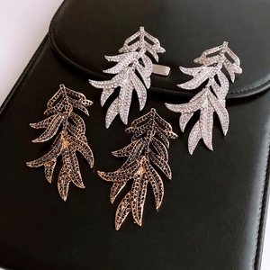 Vintage Leaf Dangle Earrings With 925 Sterling Silver Earring Post Alloy Rhinestone Long Drop Exaggerated Jewelry Women