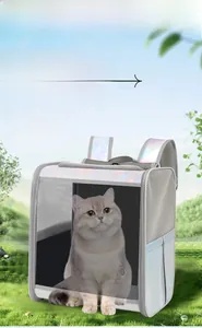 Vue détaillée du filet latéral respirant et de la sangle rembourrée du sac pour animaux