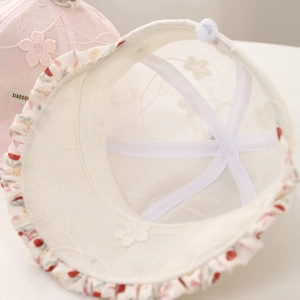 Chapeau de soleil en dentelle rose pour bébé avec broderies et maille respirante