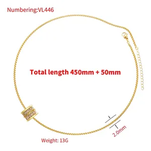 Collier doré 18K avec pendentif cylindre serti de cristaux étincelants pour femme