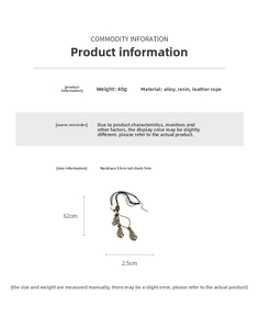 Size chart for leaf pendant necklace with weight, material, and length details