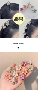 Détails de mini pinces à cheveux fleur avec pétales nacrés et petits strass brillants