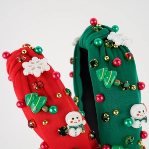 Christmas headband with knitted fabric, snowman, tree charms and colorful pearls