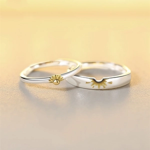 Verstellbare Sonnenblumen Partnerringe Set aus S925 Silber mit vergoldeten Akzenten