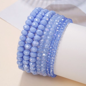Böhmisches 7-teiliges Set aus blauen facettierten Kristallperlen-Stretch-Armbändern