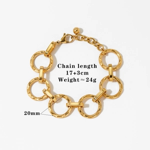 Detail view of gold circular chain bracelet with 20mm link diameter and 17+3cm length