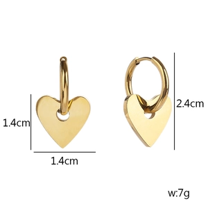 Orecchini a cuore pendenti in acciaio inossidabile dorato, altezza di 2,4 cm