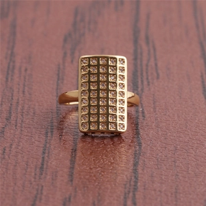 Massiver geometrischer vergoldeter Ring mit Zirkonia-Mikropavé für Hip-Hop-Mode